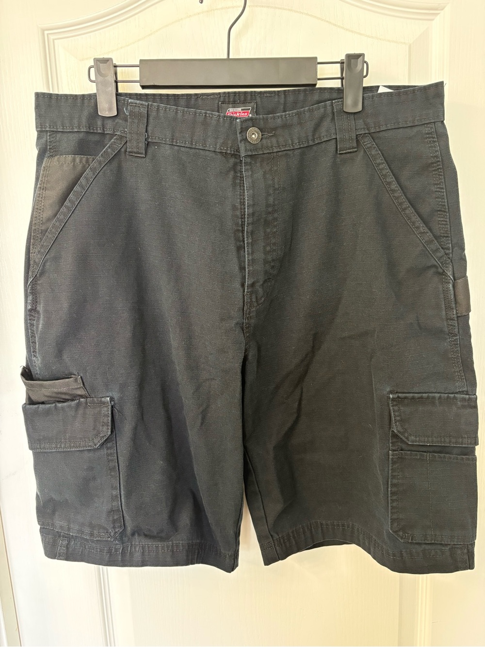 Men's Dickies Black Cargo Shorts Size 34